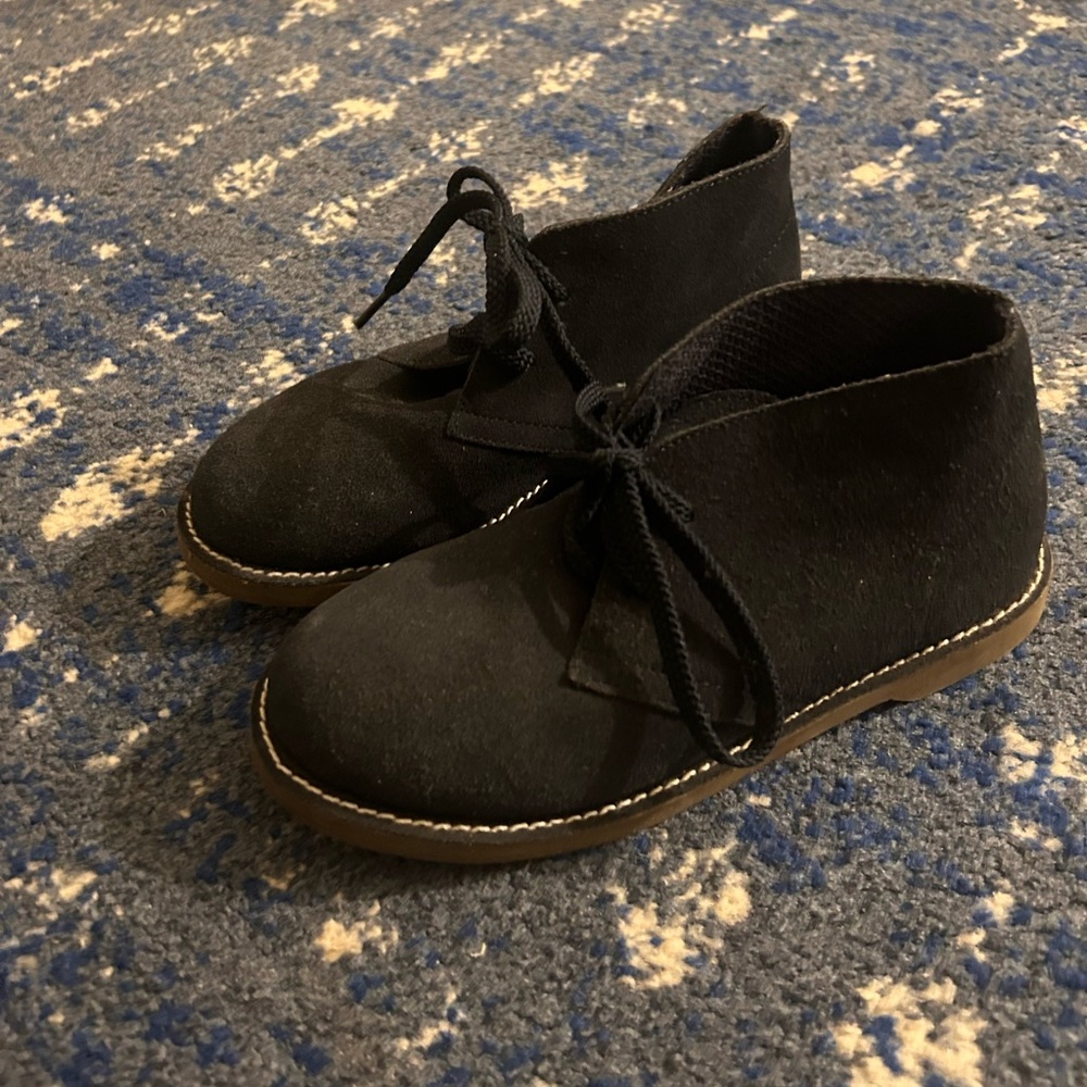 J Crew Crewcuts boys Calvert shoe. Navy suede - Picture 3 of 3
